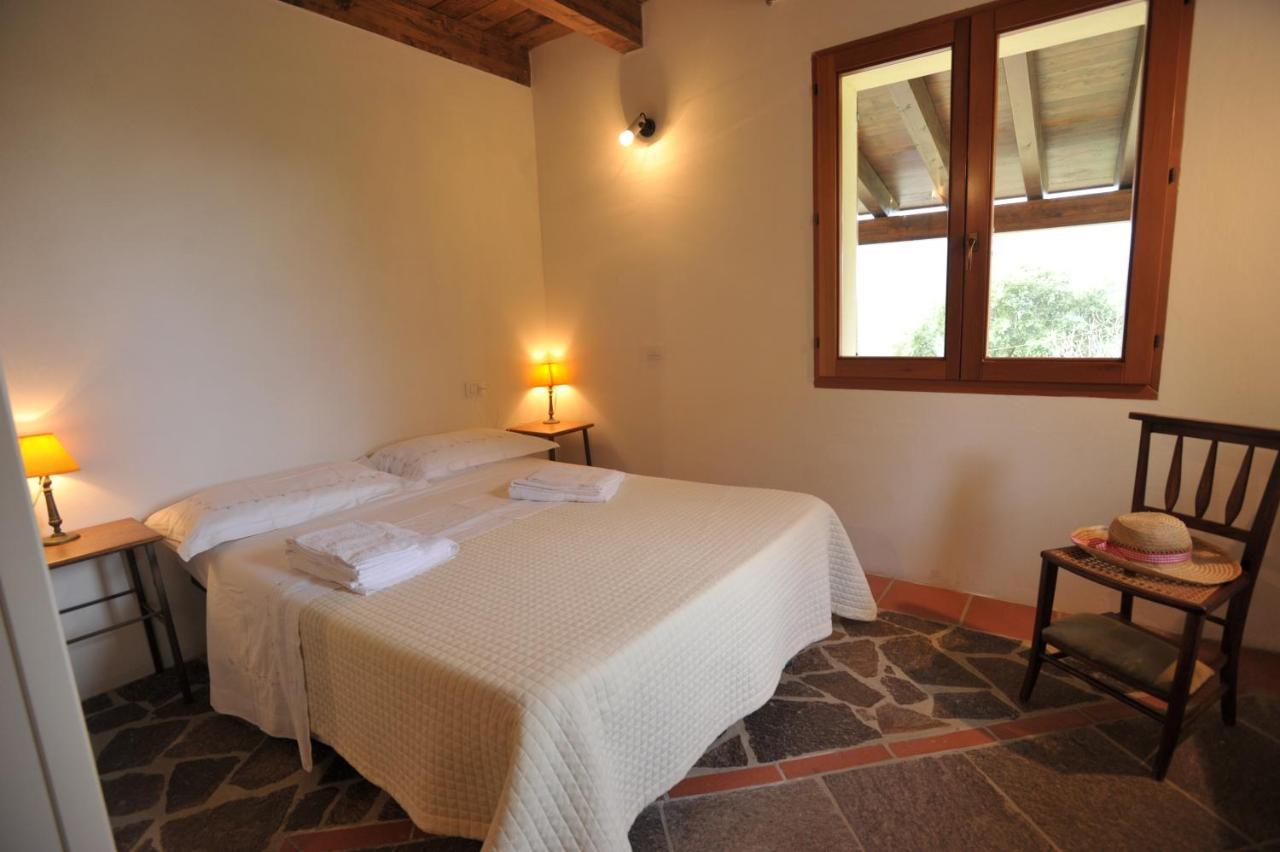 Lierus B&B Gonnosfanàdiga Extérieur photo